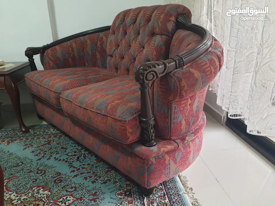 كنبة مزدوجة فخمة بحالة الجديده