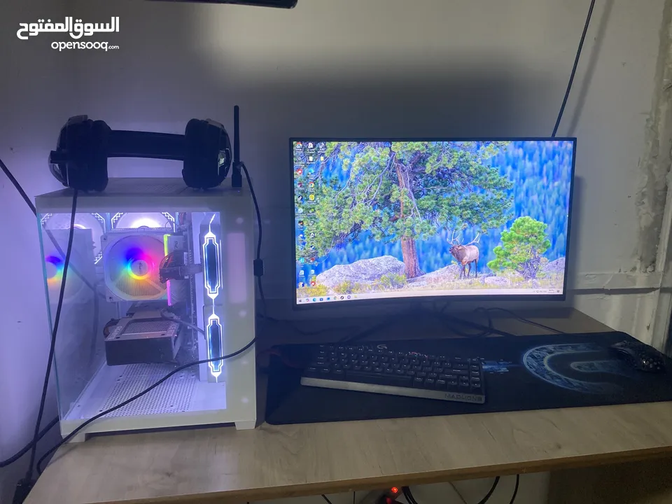 كمبيوتر (بي سي pc) مع حساب فورتنايت وببجي موبايل مميزات اذا معني بخصملك وبدون حسابات بخصم