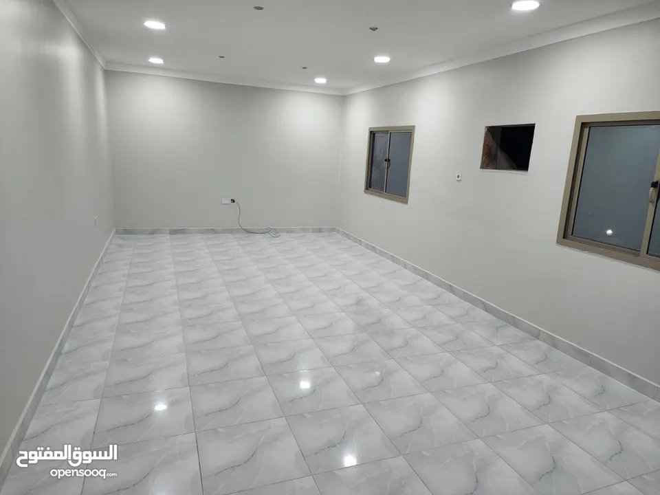 لاايجار طابق في فيلا منطقة بوكوارة قريب مدرسة المعرفة .. full floor in villa in bukawarah