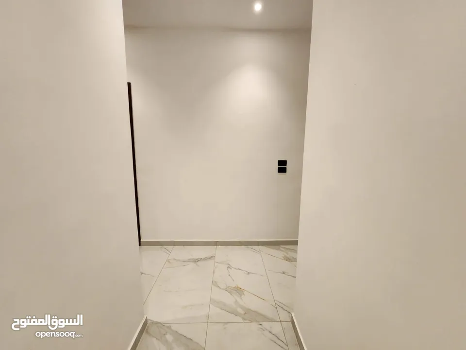 شقة للبيع على طريق المطار ( البنيات ) ref : 14366