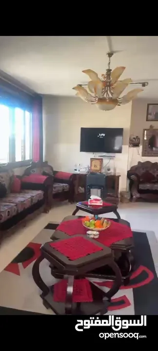 شقة سكنية للبيع في بيتونيا تحت الكلية العصرية بالقرب من شارع محمد زحيمان الواصل للطيرة