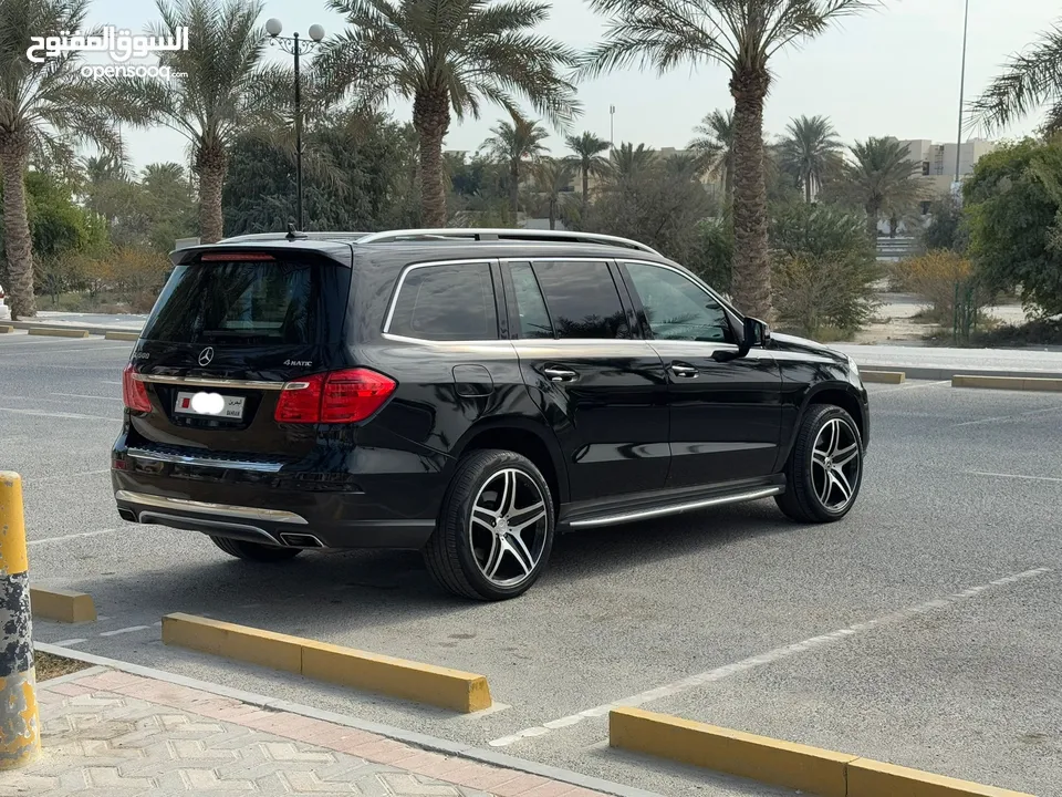 Mercedes GL500 4Matic 2015 (Black)