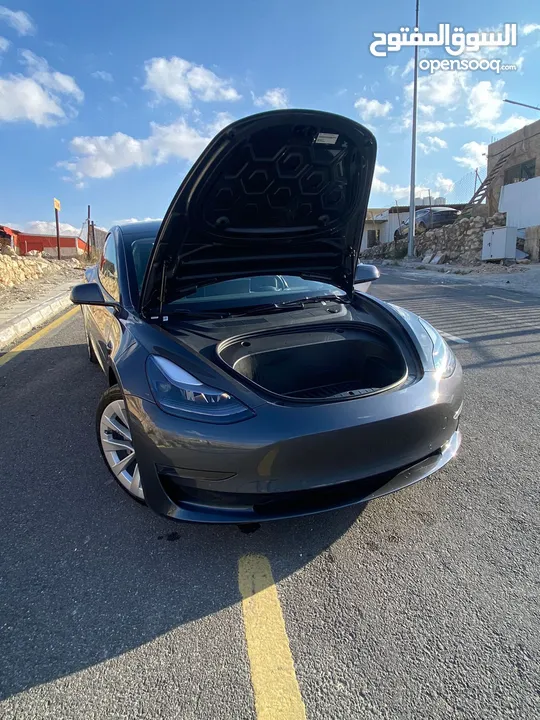 Tesla model 3 - 2022 long range