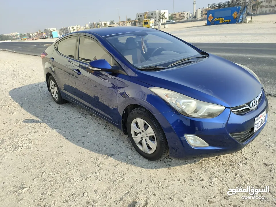 Family used 2012 Hyundai Elantra in very good condition