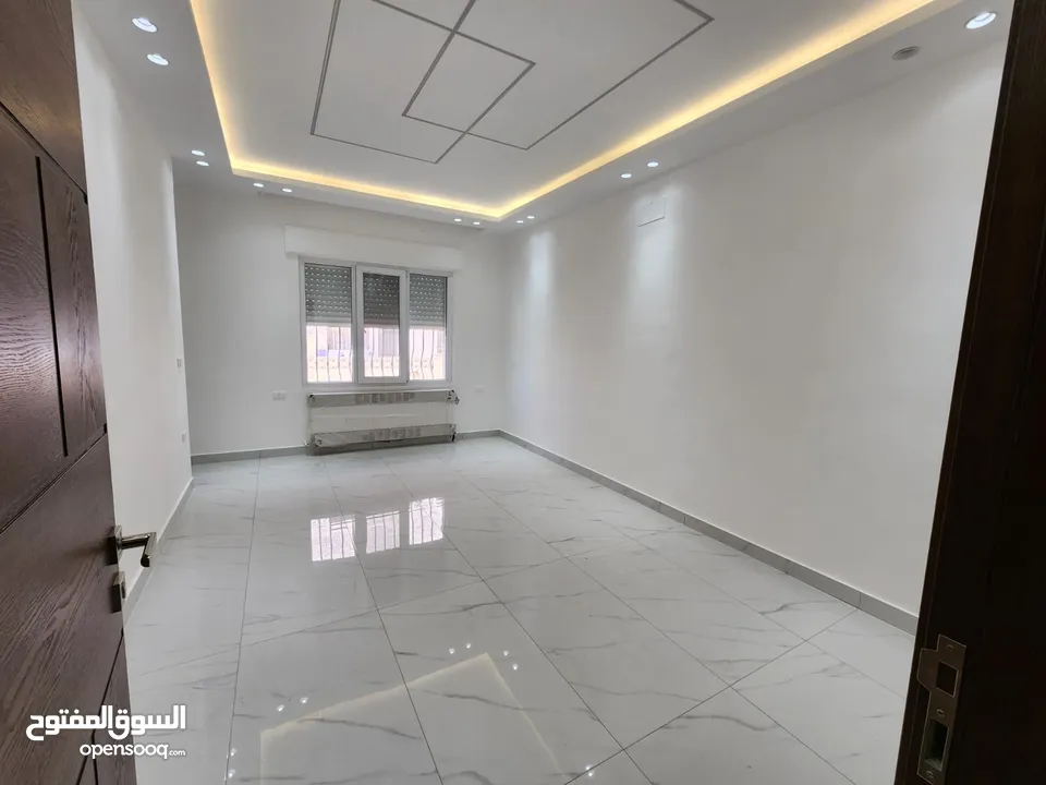 شقة فارغة للبيع في خلدا - ref: 14593