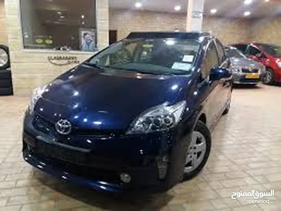 سيارات للايجار يومي شهري اسبوعي  يوجد عدة سيارات