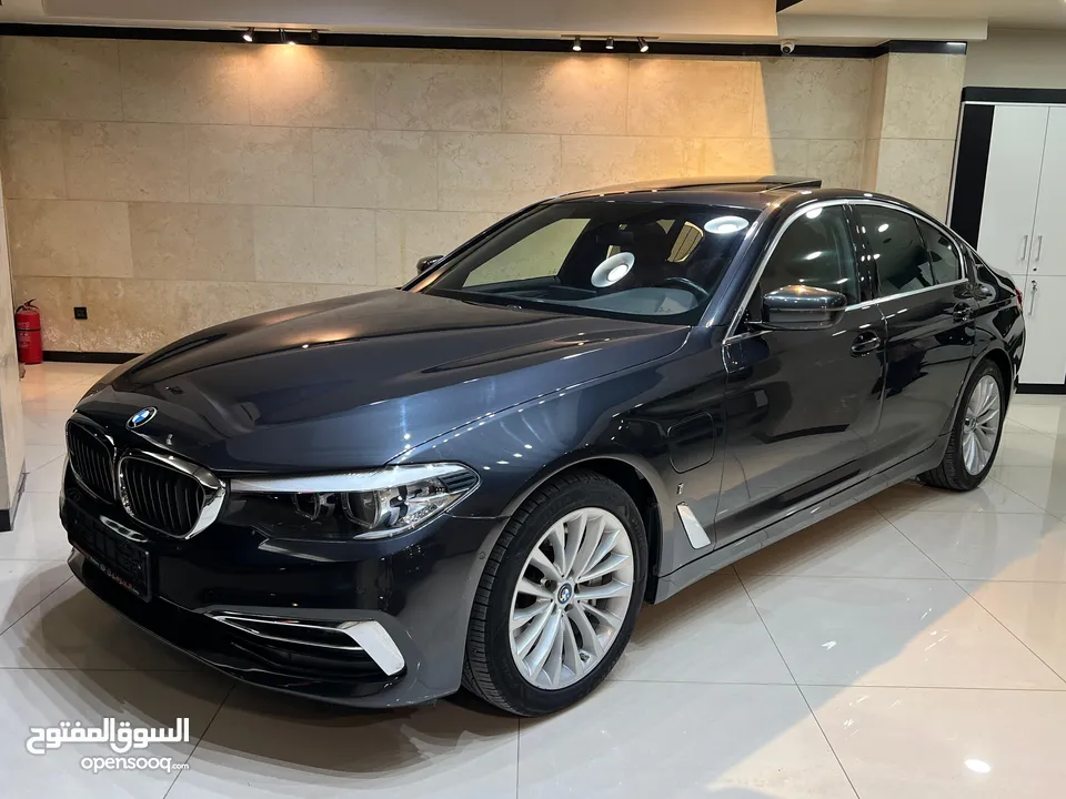 BMW 530e 2019 وارد الشركه مالك اول فحص كامل فل كامل اعلى تصنيف