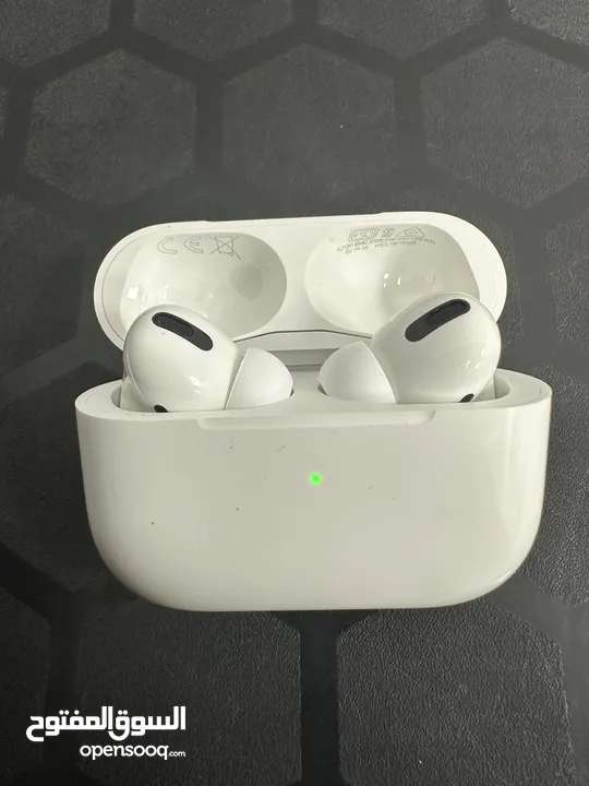 AirPods Pro الجيل الاول