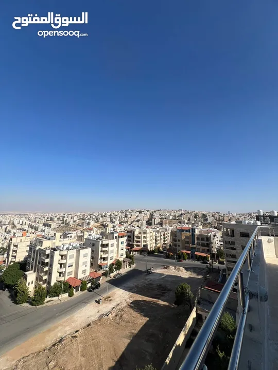 روف مفروش للايجار بإطلالة مميزة جداً
