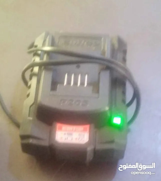 عدد يدوية متنوعة