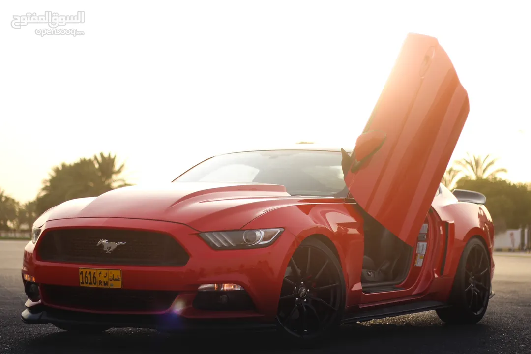 Mustang Ecoboost 2015 w/ Original Lambo Doors