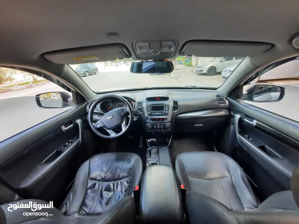 كيا سورينتو 2012