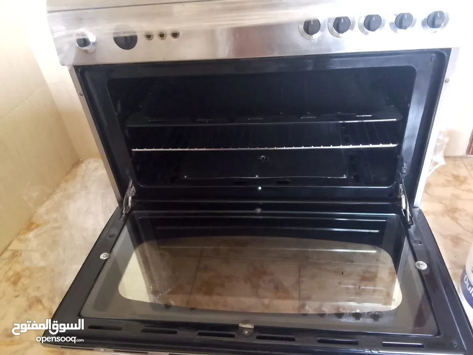 غاز نوعيه الايطالي الاصلي خمس عيون ستانلس ستيل في حاله جيده
