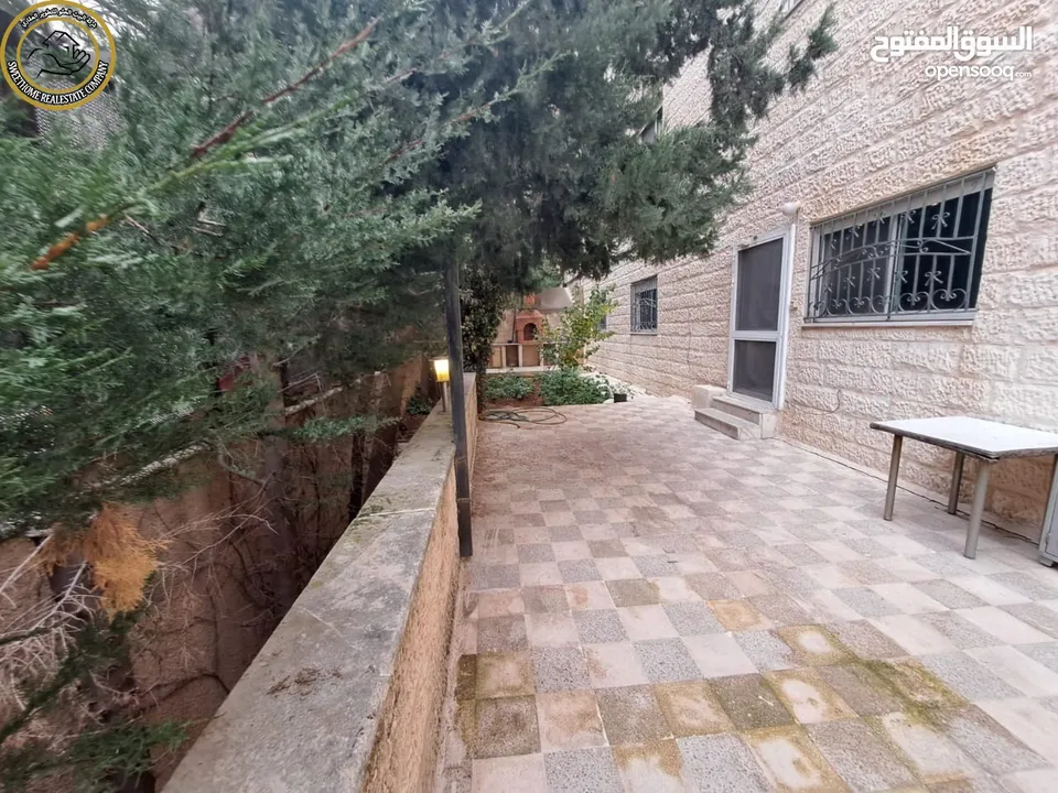 شقة أرضية مميزة للبيع في دير غبار  - قرب جونيا 300م مع حديقة وترسات 350م بسعر مغري