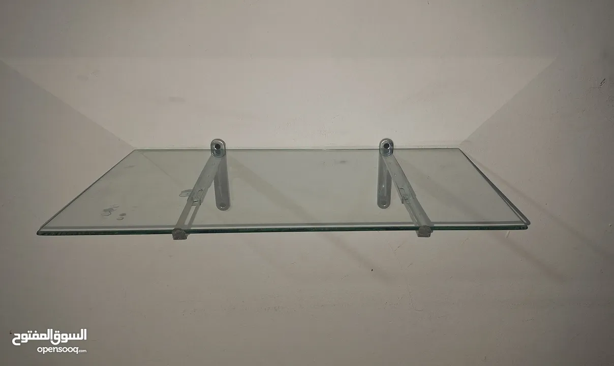 رف زجاجي مع حامل  Crystal Glass Shelf