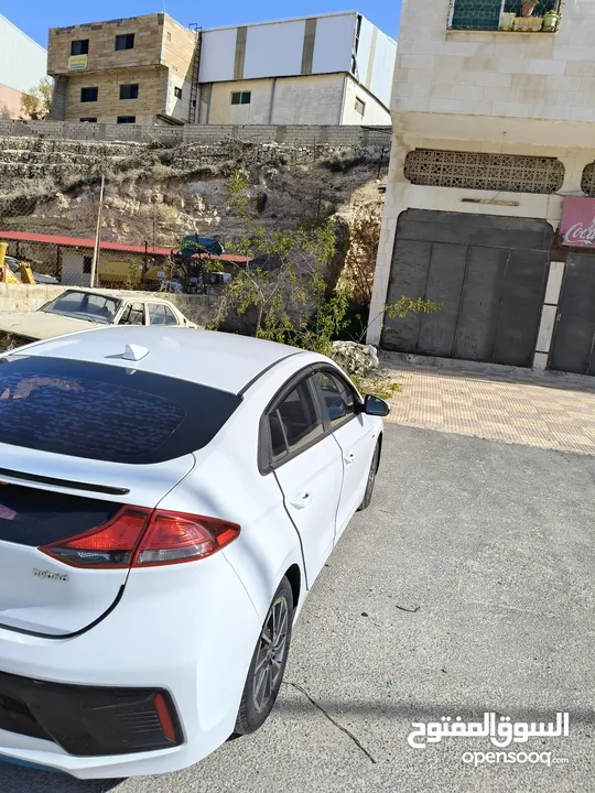 هيونداي ايونيك 2018 فحص للبيع لون ابيض جمرك2022 مالك واحد في الاردن