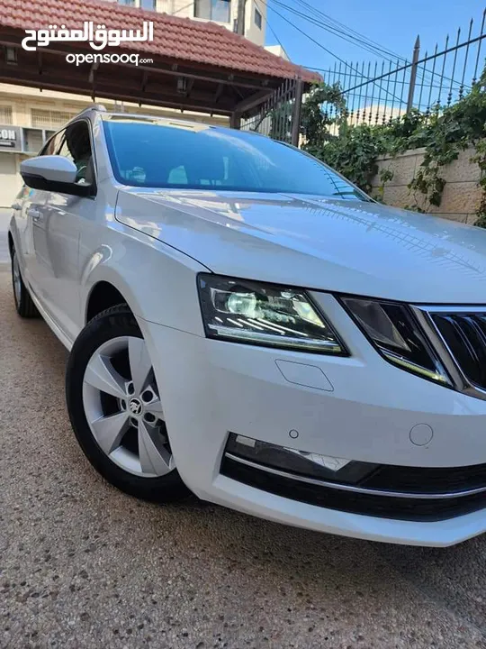 سكودا اكتافيا 2019