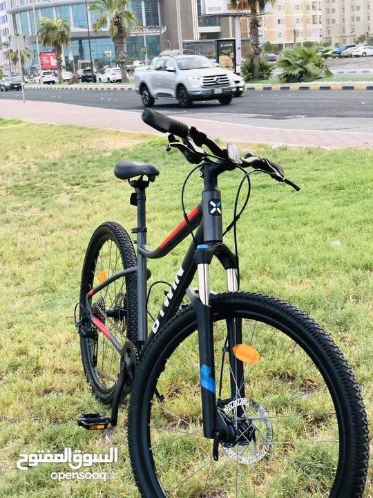 BTWIN bicycle for sale riverside 500 دراجة مستعمل خفيف للبيع جودة عالي