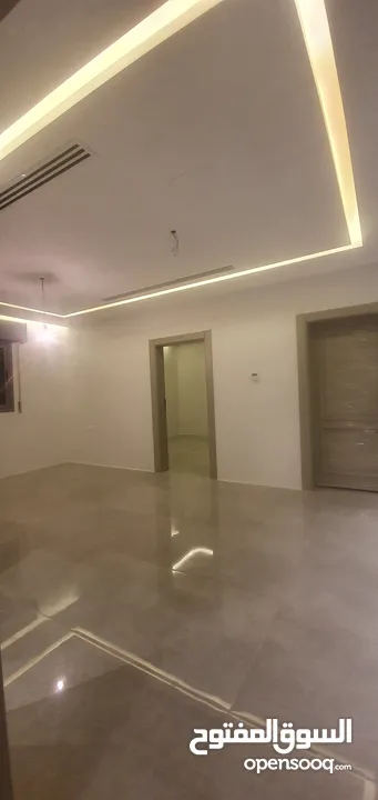 شقة صغيرة جديدة للبيع ماشاء الله في مدينة طرابلس منطقة النوفليين بعد سهي الحسناء و سوق النوفليين