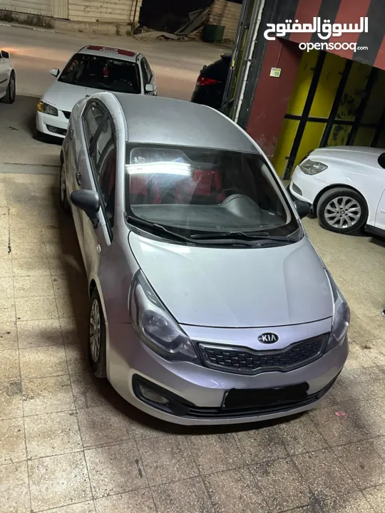 كيا برايد 2013اصل برايفت مطور 1400 بنزين السيارة منفوضة بالكامل ولا ناقصها برغي اقتصادية اوتوماتك
