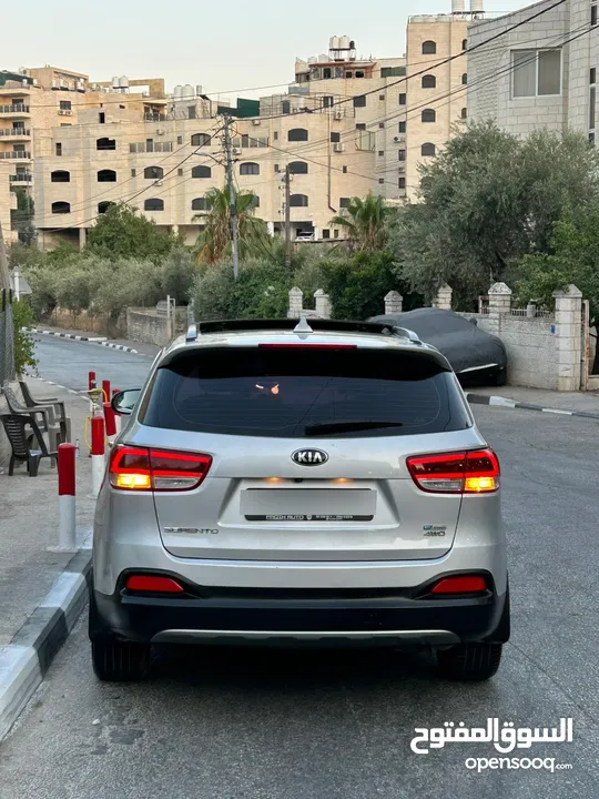 KIA    SORENTO    2017    2,2 Desil