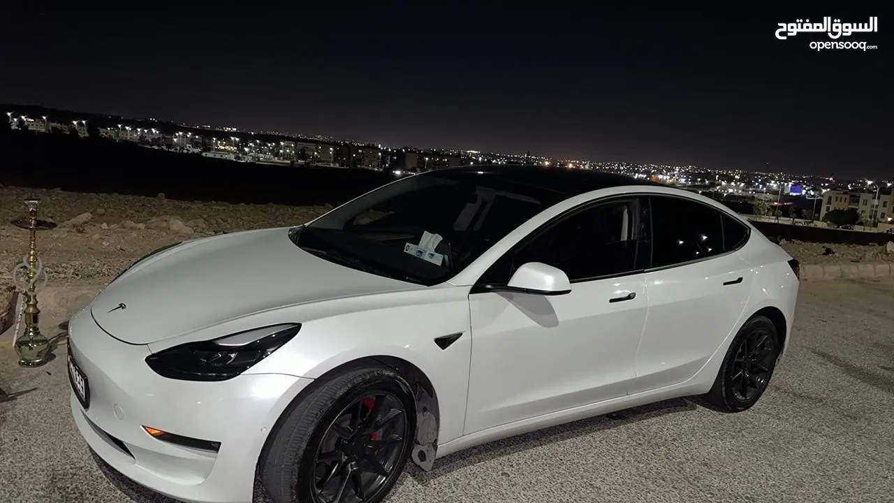 تسلا موديل 3 لون أبيض لؤلؤي 2022 Tesla model 3 . 2022