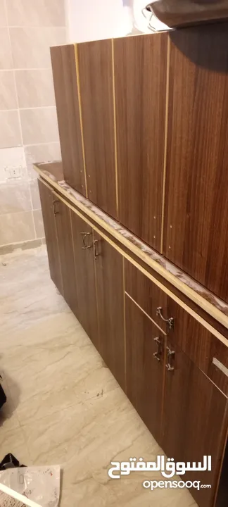 خزانه مطبخ تعليق اربع درف والثانية ارضيه ست درف يمكن بيع واحده