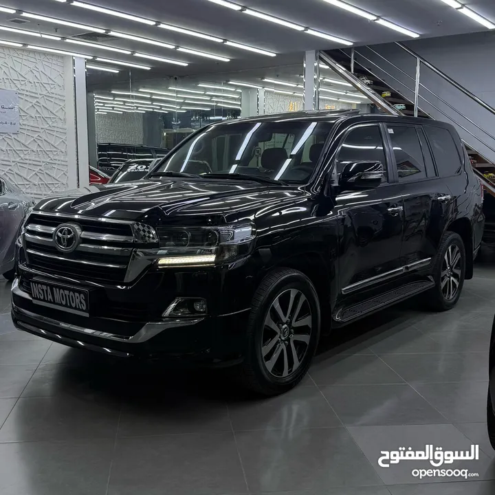 TOYOTA LAND CRUISER GXR GRAND TOURING 2019