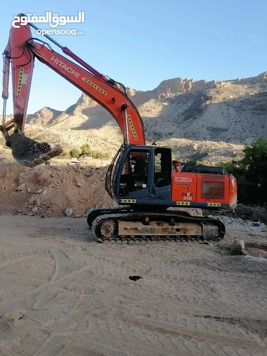 Hitachi 240 with NPK breaker