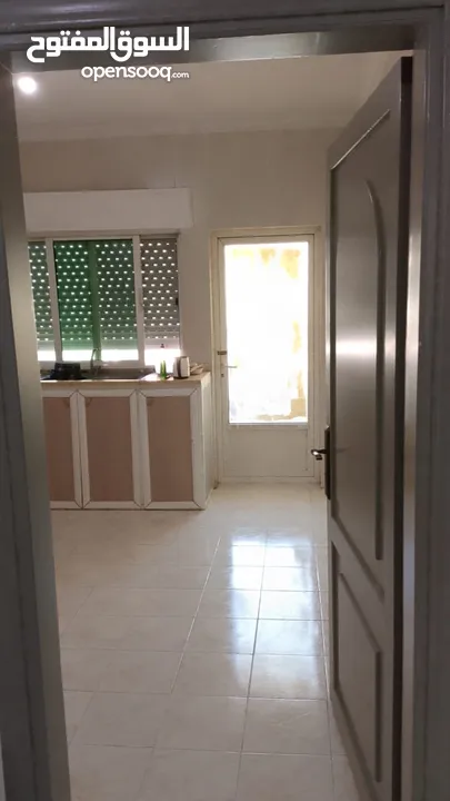 شقة للايجار بالقرب من مدارس الاتحاد