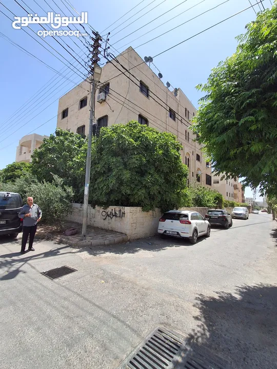عمارة للبيع مكونه من 4 طوابق