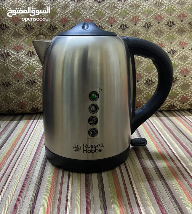 *Kettle - Russell Hobbs*