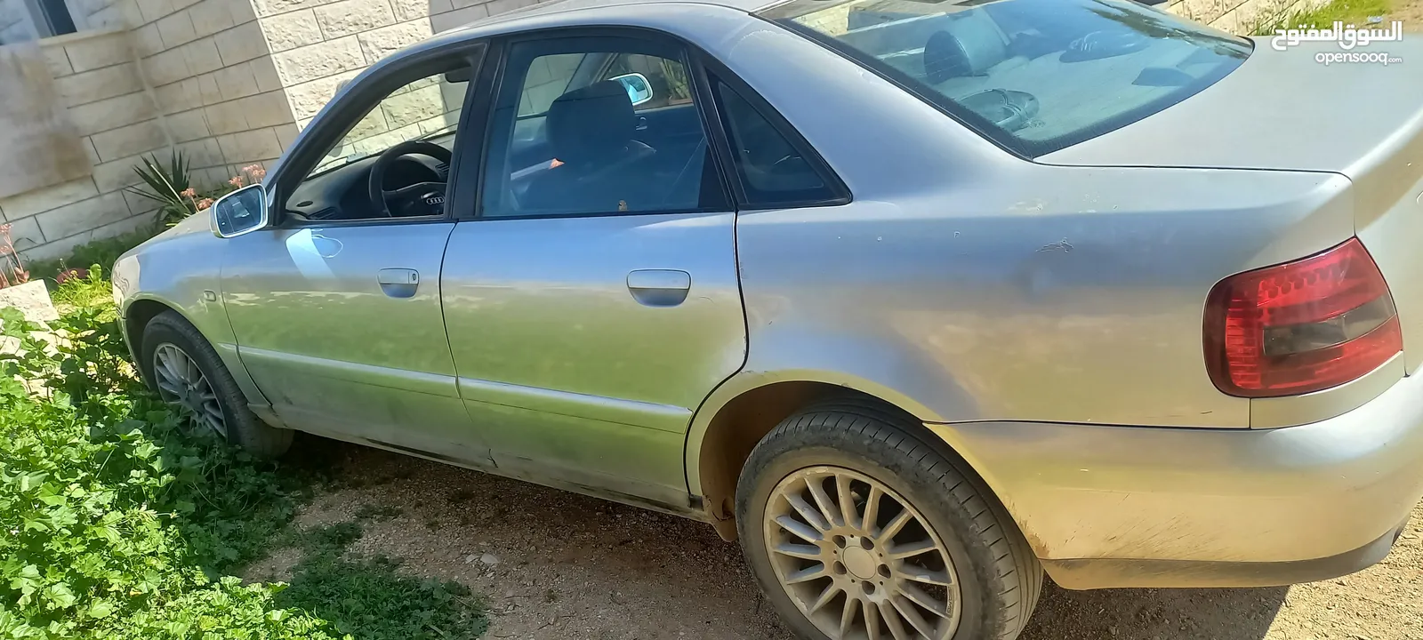 اودي a4 موديل 2000 بنزين ماتور 1800