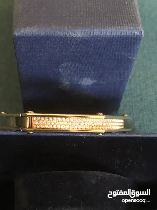 اسواره SWAROVSKI مستعمل كالجديد