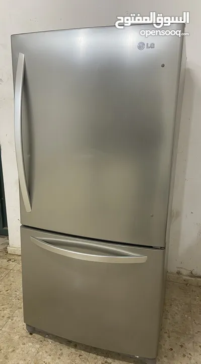 ثلاجة  LG حجم كبير للبيع بحالة ممتازه