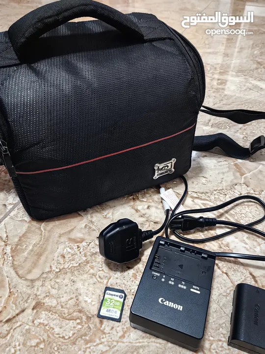 كميرى كانون  60D بحالة وكالة  استخدام خفيف  الشتر تقريبا 10K شاحن اصلي بطارية الاصلية وعدسة 50