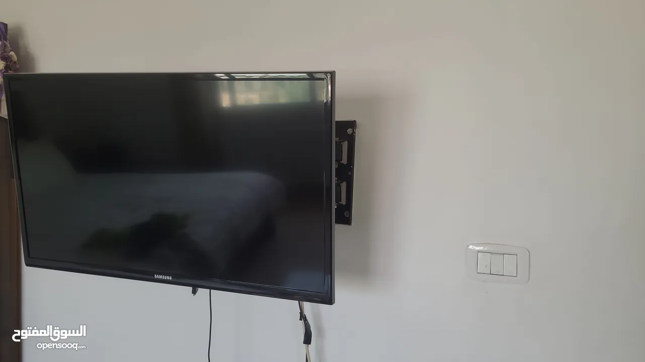 شاشه سامسونج 32 بوصه بحاله ممتازه