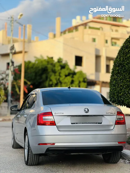 سكودا اوكتافيا 2018