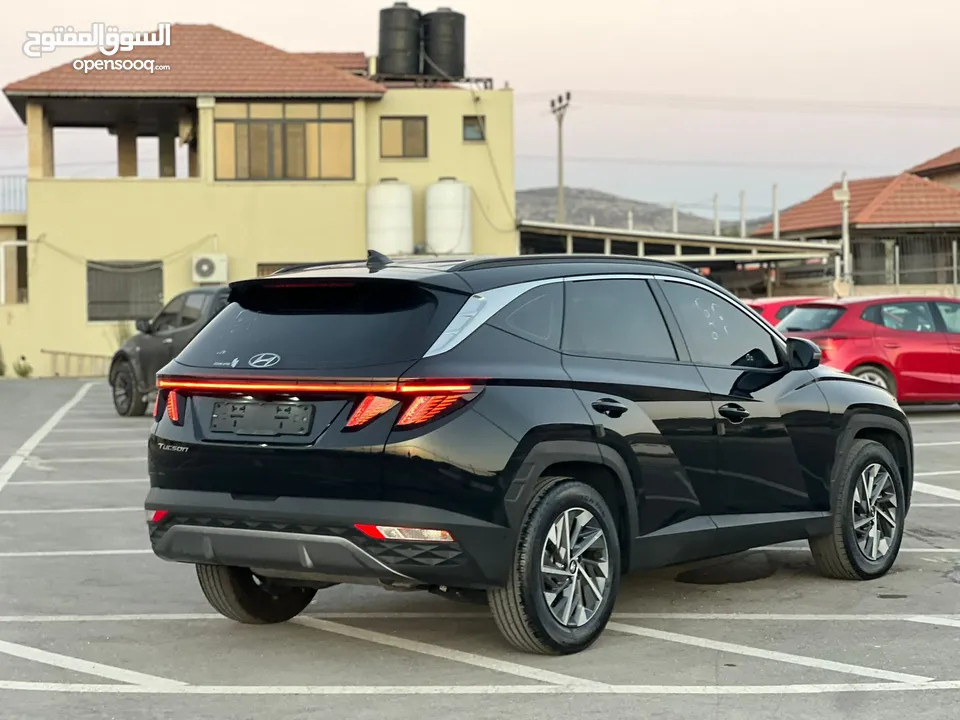 هونداي توسان/2022 فل الفل بدون فتحة سقف  2x4 ///240Hp بنزين + كهرباء  ( Haybrid) 1600cc