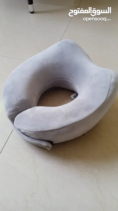 مخدة سيارة