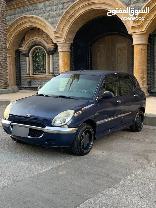 دايهاتسو سيريون 2001