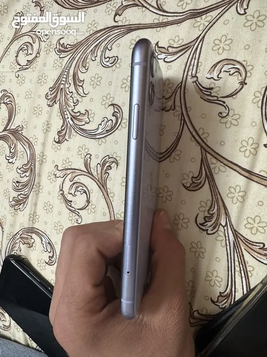 ايفون 11عادي نضيف
