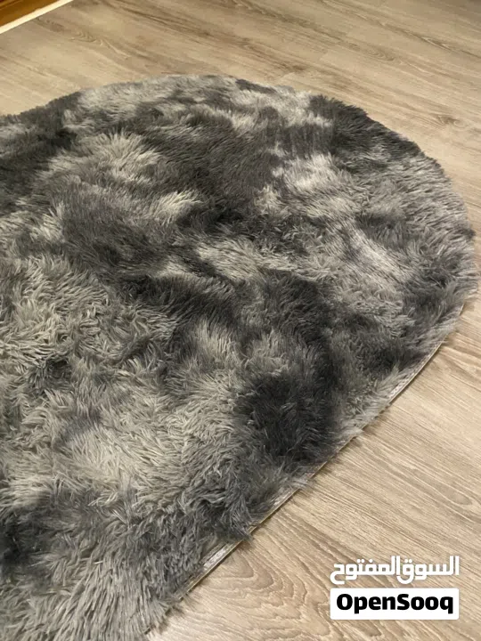 سجادة فرو رصاصية