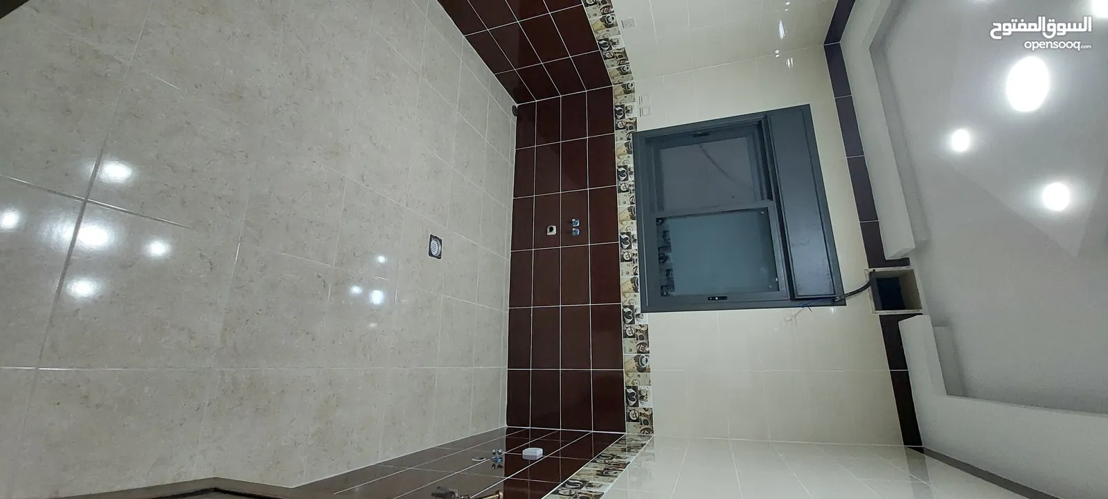 شقة فاخرة للبيع التاسعة كاش أو اقساط ط1هندسي 114 م اطلالة بحرية دائما