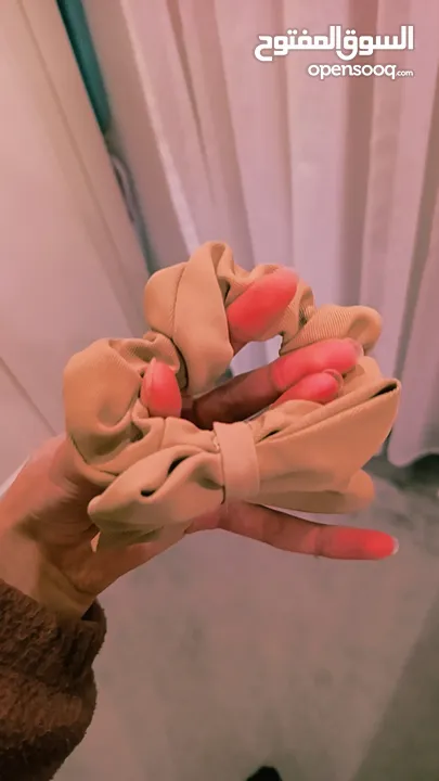 "ربطة شعر أنيقة