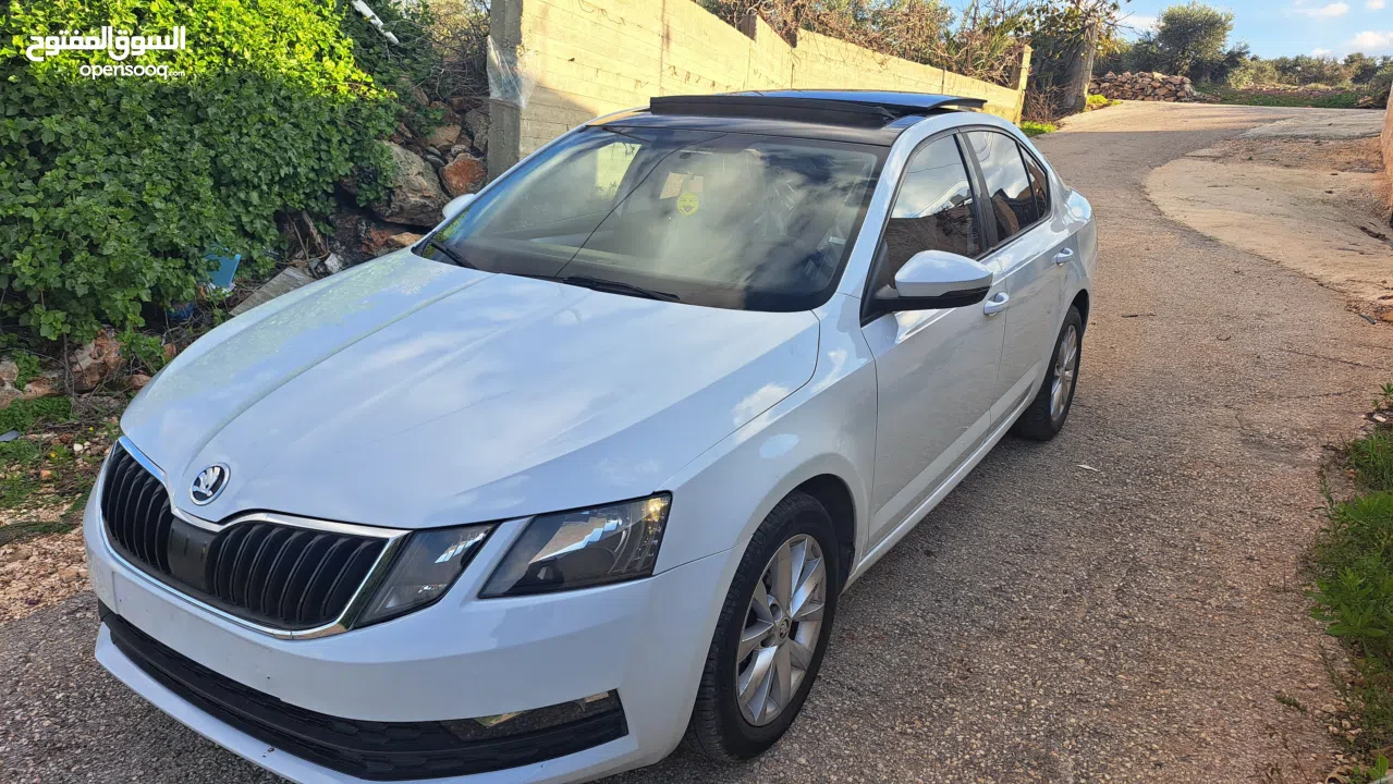 سكودا اوكتافيا 2019 صالون بنزين اتومات يد صفر فل فل اضافات بسعر مغري عالكاش