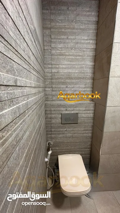 شقة مميزة للبيع في سطح مرحبا