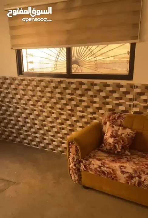 غرفة للايجار سكن طالبة أو سيدة عاملة شامل جميع الفواتير الكهرباء و الماء و الانترنت