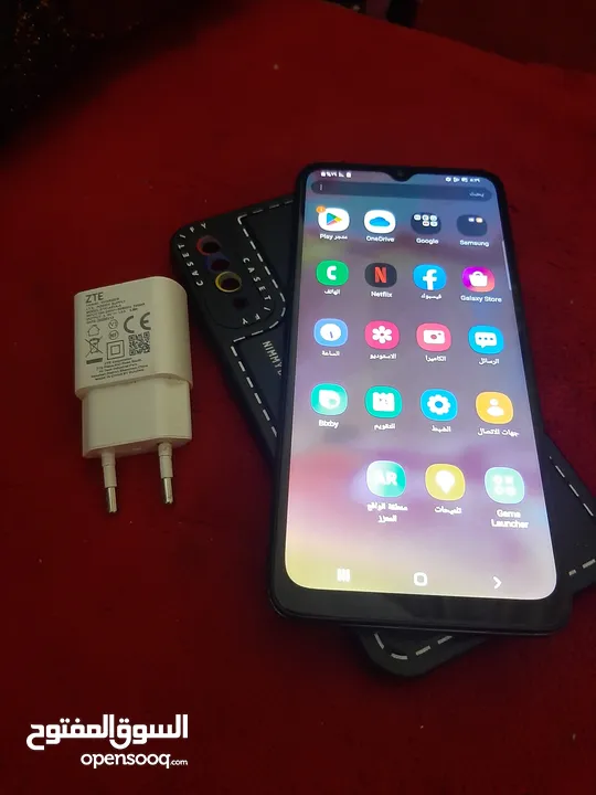 Samsung Galaxy A70  حالة ممتازه وسعر لقطه