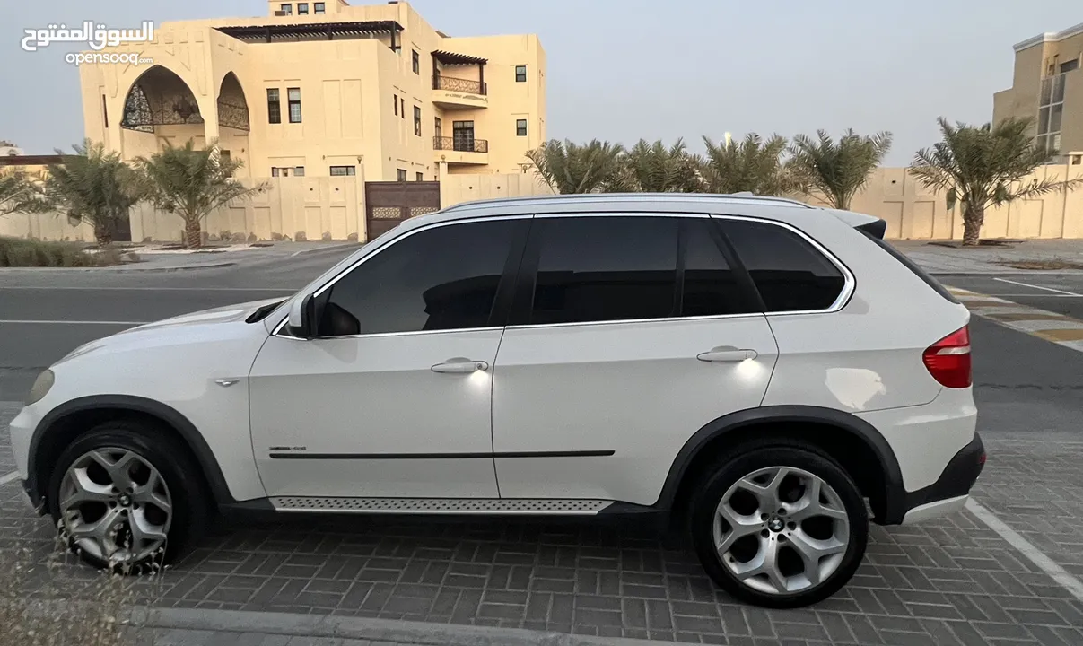 BMW X5 4.8